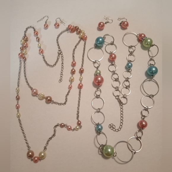 #649. 4 Piece Faux Pearl Pink Necklace And Earring Bundle - Picture 1 of 7